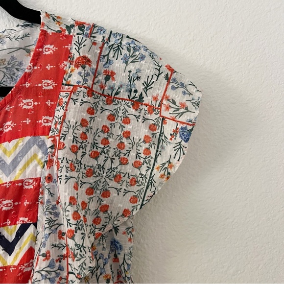 Let Me Be Anthropologie Red Embroidered Button Down Short Sleeve Blouse Size 2 - Picture 8 of 8